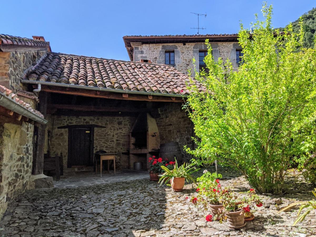 Lomeña Olmares Terrace Apartment - Picos De Europa מראה חיצוני תמונה