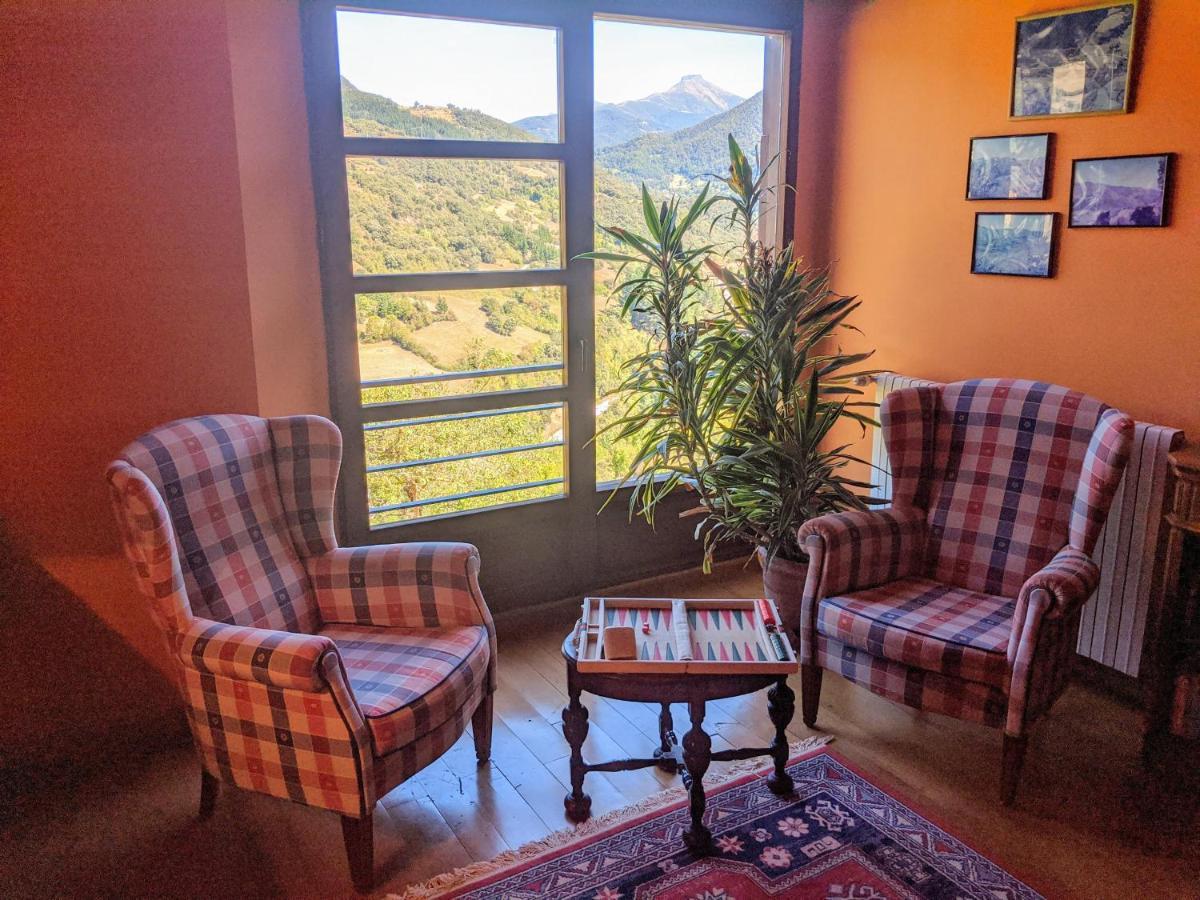 Lomeña Olmares Terrace Apartment - Picos De Europa מראה חיצוני תמונה